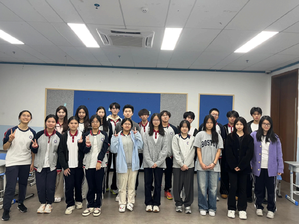 SIA五星社团 | Stars with Silver Years星与银龄社：星光暖银龄，善意行远方